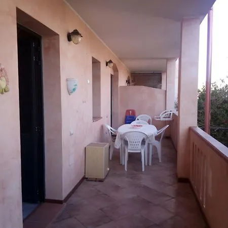 Sa Domu Sarda Casa Bed & Breakfast Piscinas