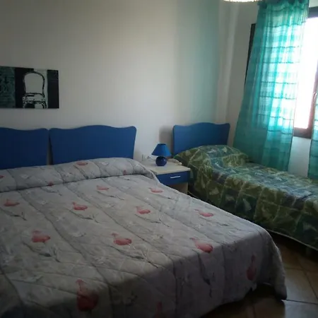 Bed & Breakfast Sa Domu Sarda Casa Piscinas