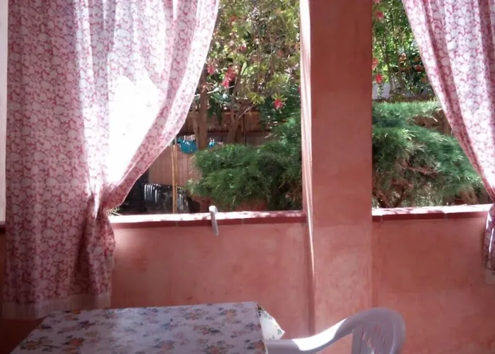 Sa Domu Sarda Casa Piscinas