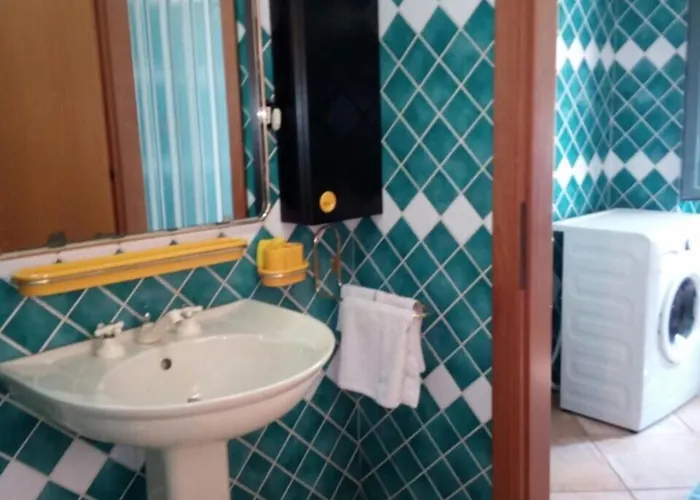 Bed & Breakfast Sa Domu Sarda Casa Piscinas