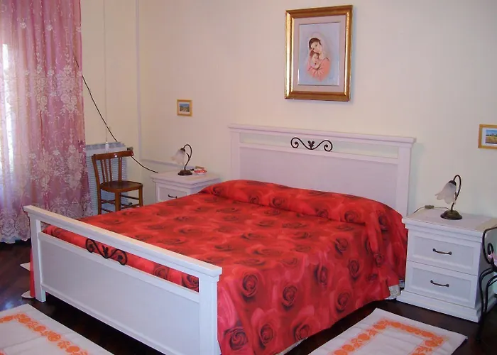 Sa Domu Sarda Casa Bed & Breakfast 3*